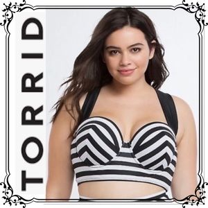TORRID ⭐️ Black & White Stripe Retro Style UnderWire Bikini Swim Top (2X)